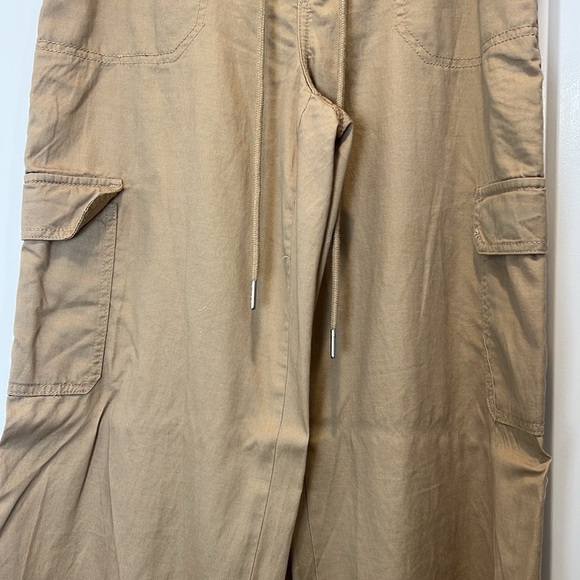Wild Fable Light Brown Cargo Pants size small. - Picture 4 of 12